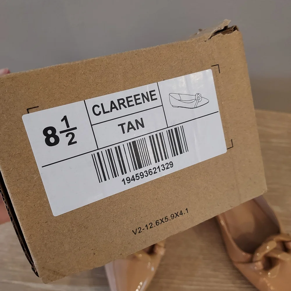 Journee Collection Women's Nude Chain Detail Flats - Picture 4 of 4